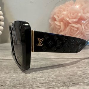 Louis Vuitton Empreinte Square Sunglasses. Used but good condition- No case.